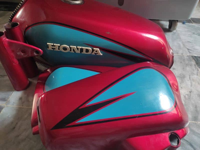 Honda 125 Spare parts. Saaf condition mai hai. 1