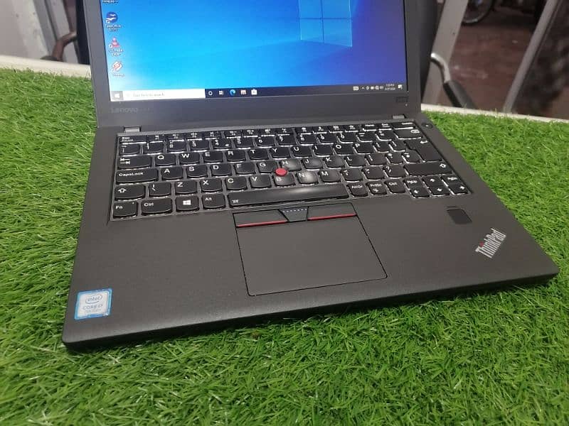 Lenovo x270 i7 7th gen 10