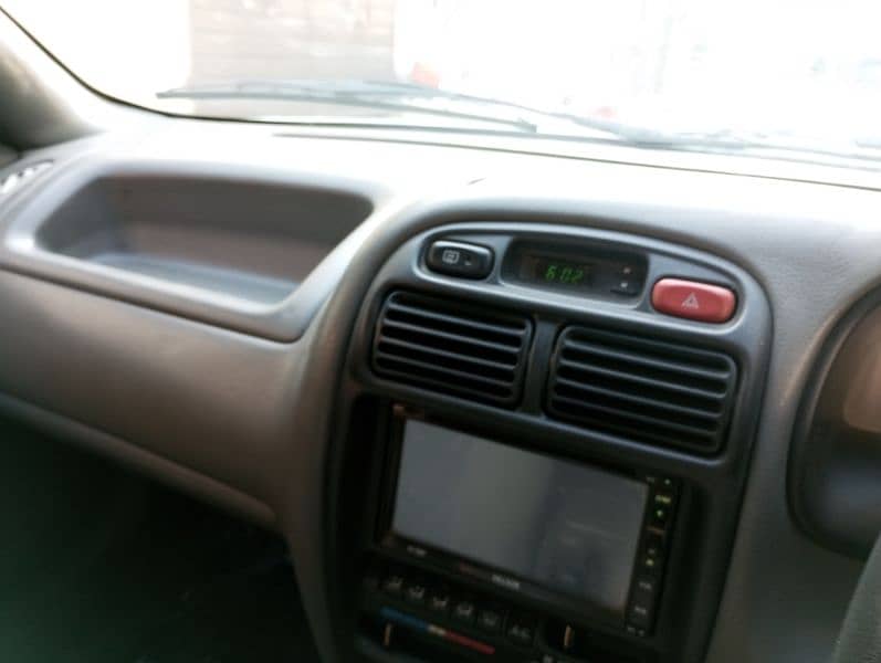 Suzuki Baleno 2003 7