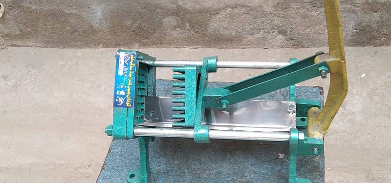 saag cutters and chips cutter 7