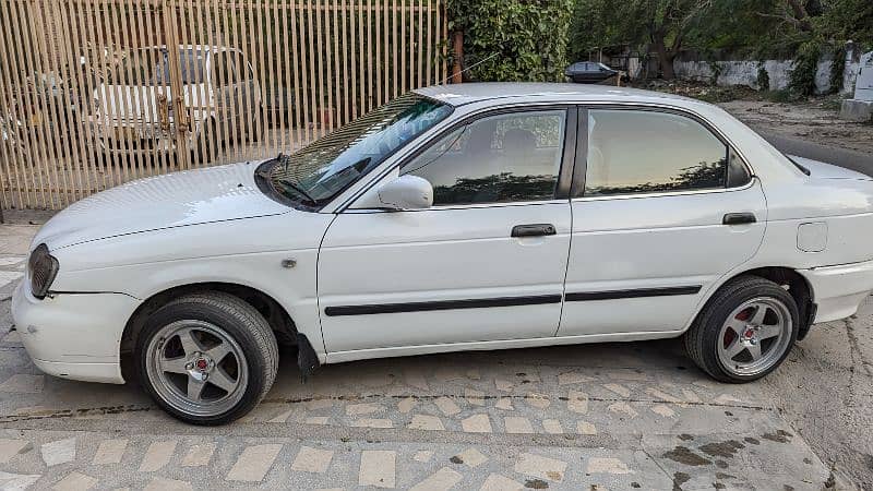 Suzuki Baleno 2003 4