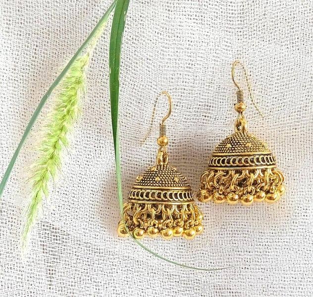 Gold alloy jhumka set 1