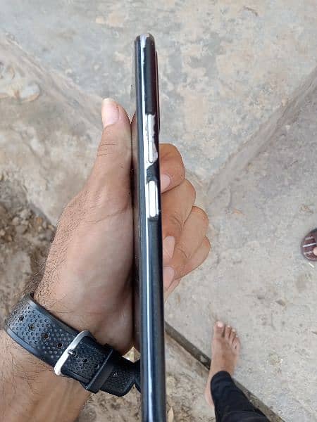 vivo y20 (4gb+64gb) very good condition 2