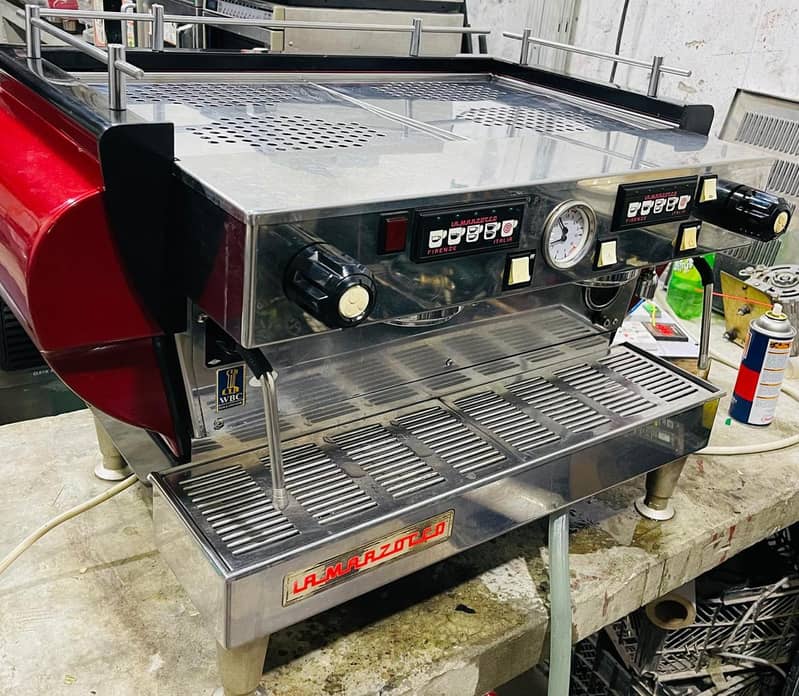 coffee machine/ L marzocco 8