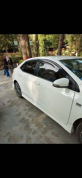 Toyota Corolla Altis X CVT-i 1.6 automatic2021 4