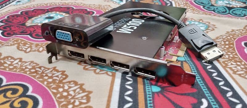 PC GRAPHICS CARD AMD FIRE PRO W5100 1