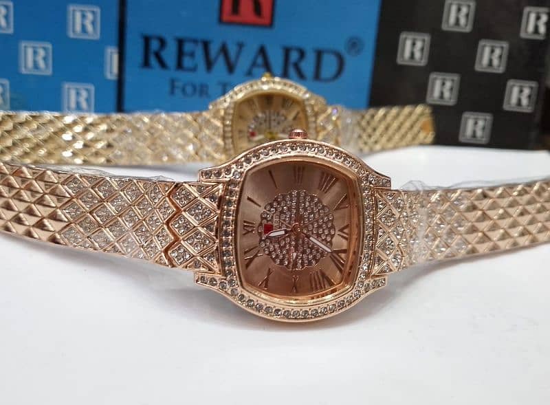 reward ladies watch contact me on whatsapp 03009478225 4