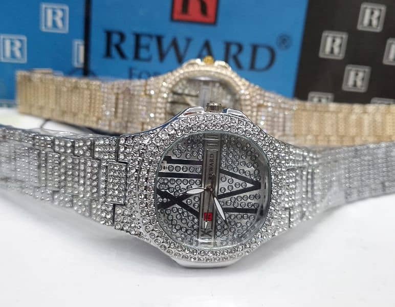 reward ladies watch contact me on whatsapp 03009478225 6