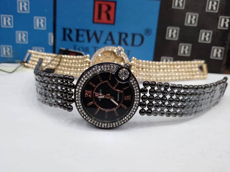 reward ladies watch contact me on whatsapp 03009478225 7