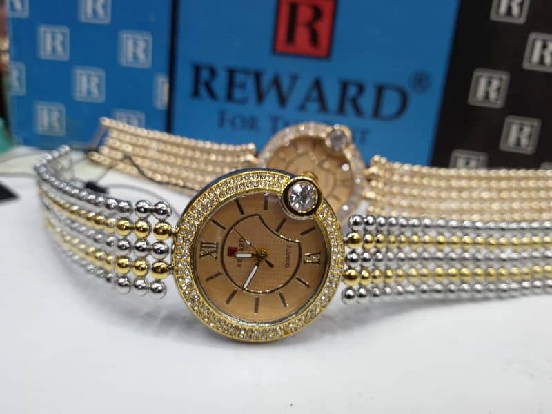 reward ladies watch contact me on whatsapp 03009478225 15