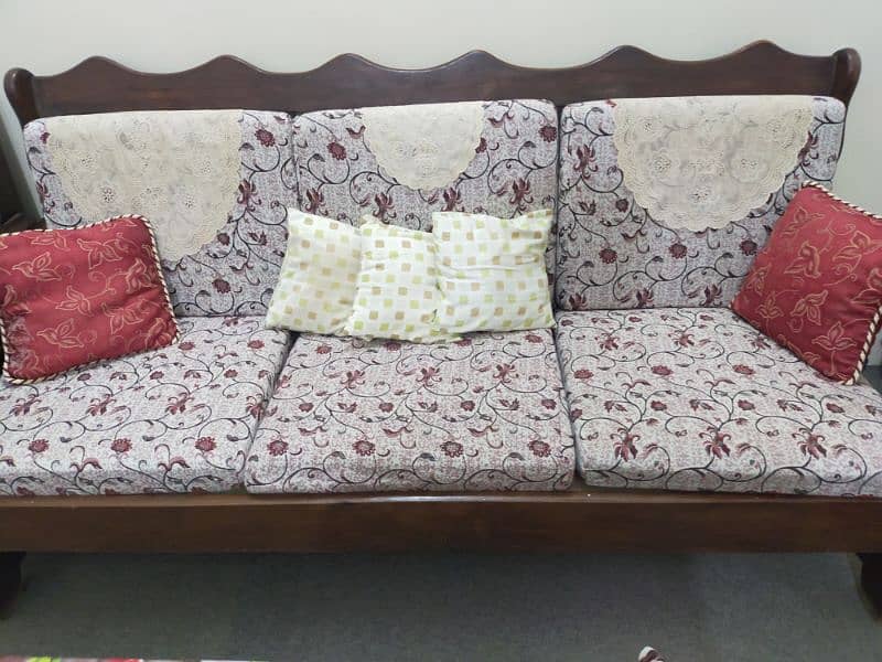 2 sets of sofa 0