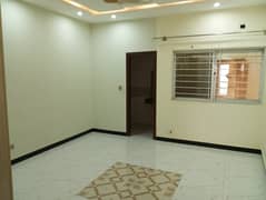 10 Marla Upper Portion Available For Rent, 3 Bed Room With Attached Bath, Drawing Dinning, Kitchen, T. V Lounge, Servant Quarter On Top With Attached Bath