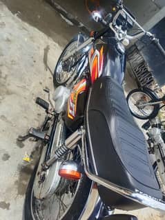 honda 125 black