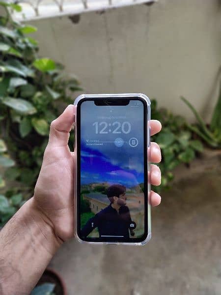 iPhone 11 factory unlock 10 by 10 condition 64 gb 1