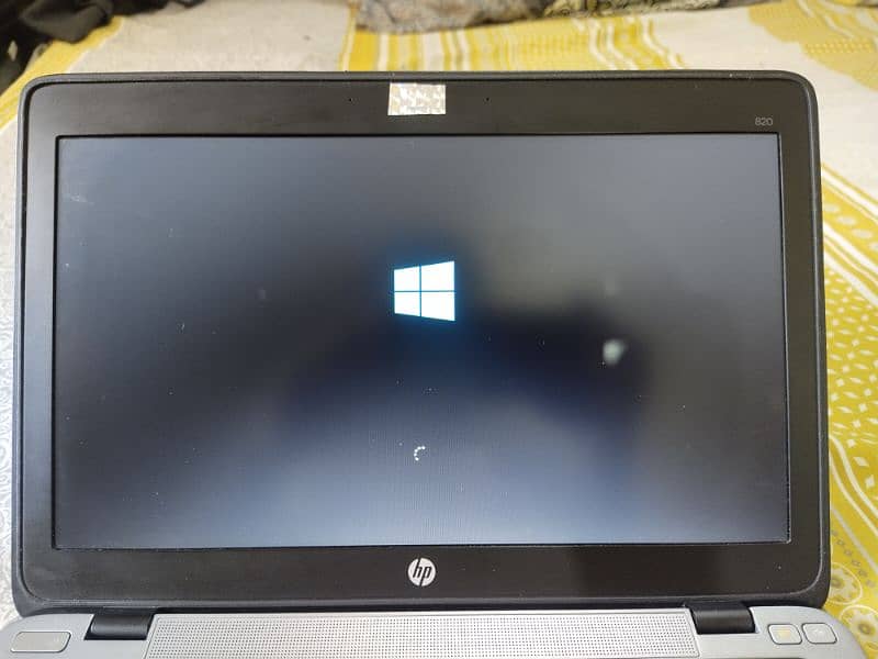 laptop hp  820 | i5 | 4th generation | 256gb SSD | 500gb HDD 8