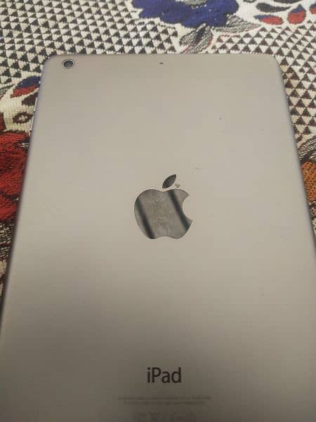 Ipad Mini  .  total genuine. 4