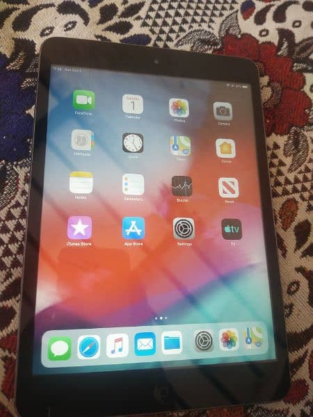 Ipad Mini  .  total genuine. 6