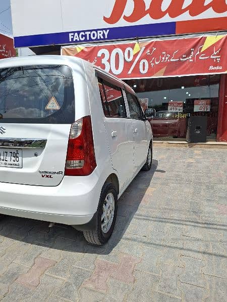 Suzuki Wagon R 2018 3