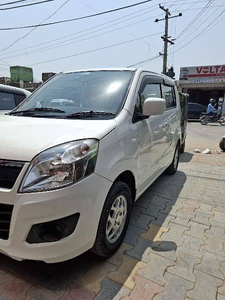 Suzuki Wagon R 2018 12