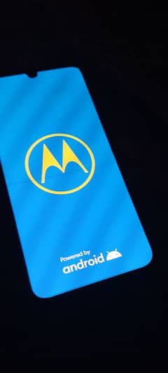 moto Z4 4/128. glass crack hair line approved