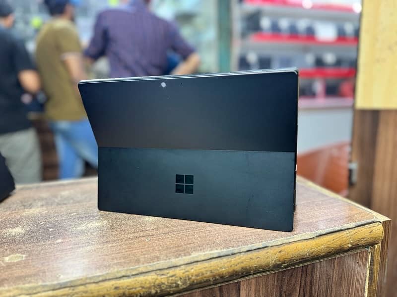 Surface Pro 6 - Core i5 8th Gen - 8Gb 256Gb Black colour 9