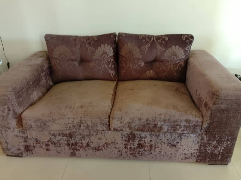 sofa in good condition 8 seater 1