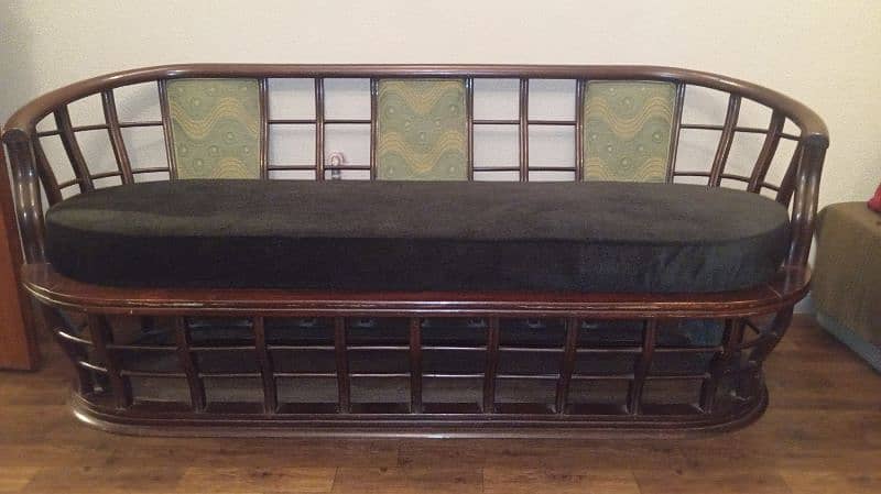 5 seater Sofa Set For sale 3