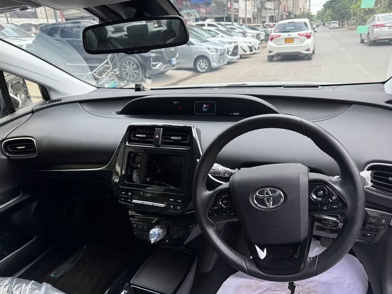 Toyota Prius 2021 A package Top Of The Line 7