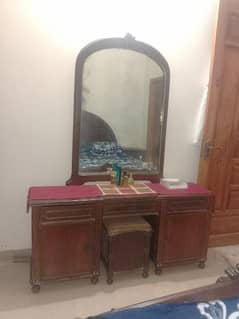 dressing table 0