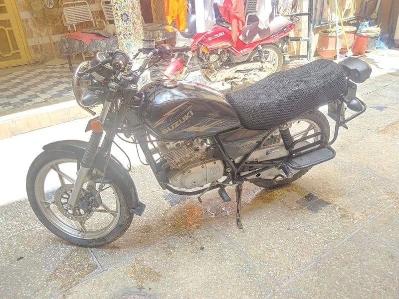 Suzuki 150 for sale all okay demand 3lack 20 hazar 2