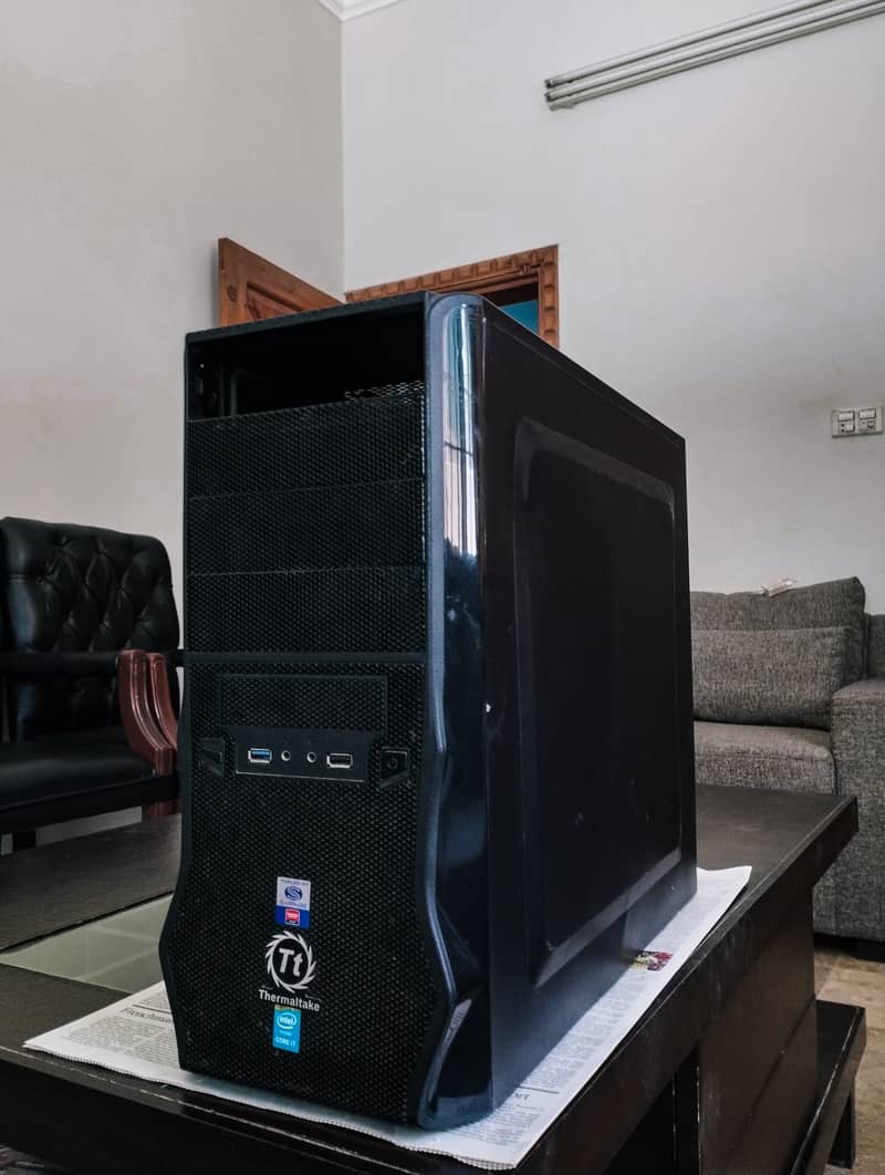 Core i7 4th + Radeon RX 5600 XT Gaming PC with 7 Pre-installed Games 0