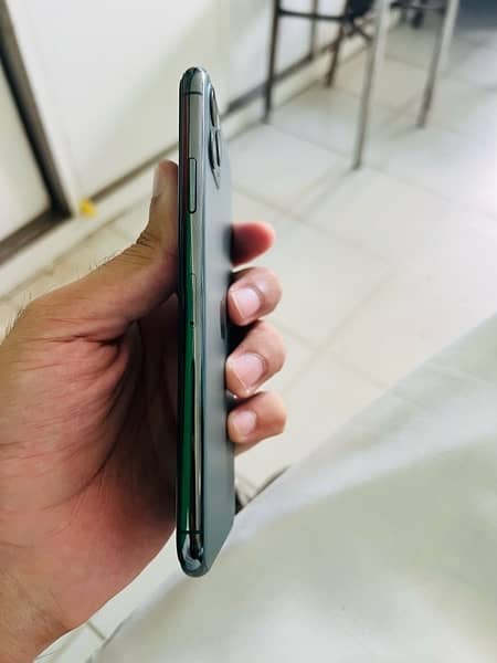 Iphone 11 pro max for sale 256 GB PTA 4