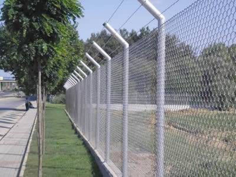 fence security bars 2