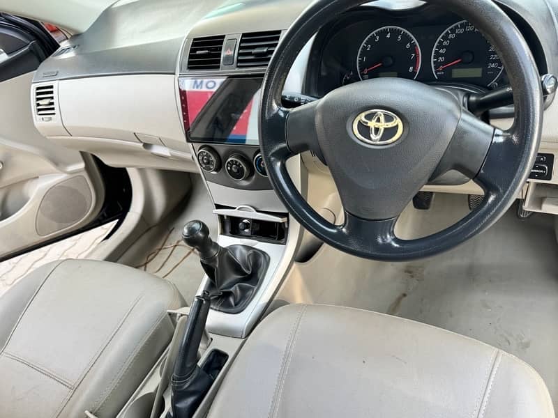 Toyota Corolla XLI 2013 3