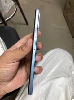 Vivo Y33s 8/128 like new