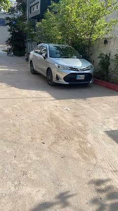 Toyota Corolla Axio 2018 hybird