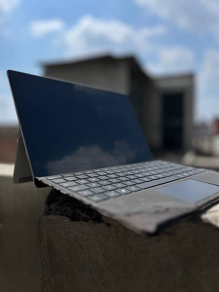 SURFACE 4 PRO 8GB Ram 256 Gb ssd 3