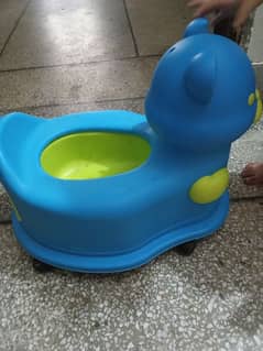 baby pot / potty training