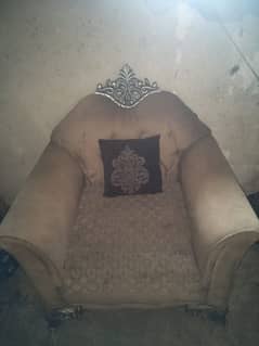 used sofa 2 piece 10by9 condition hai