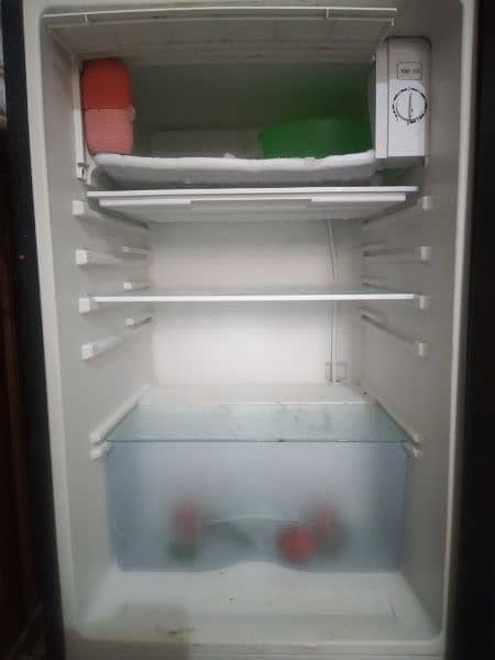 Dawlance Room size Fridge 3