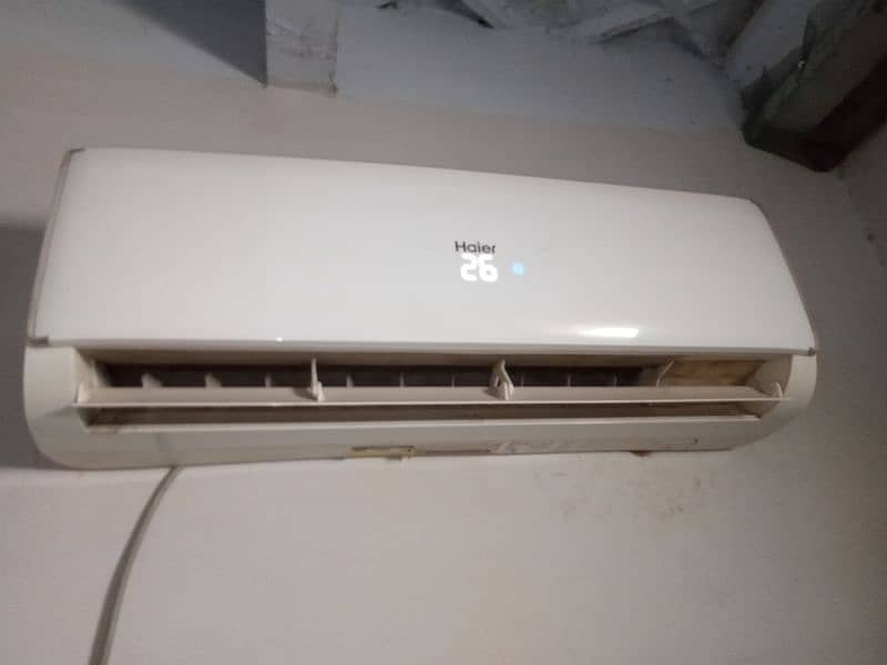 Haier 1 ton AC . 03101160398. 10