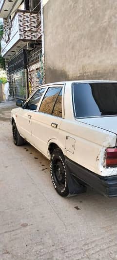 Nissan Sunny 1987