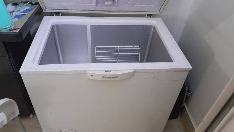 Waves deep freezer single door 3