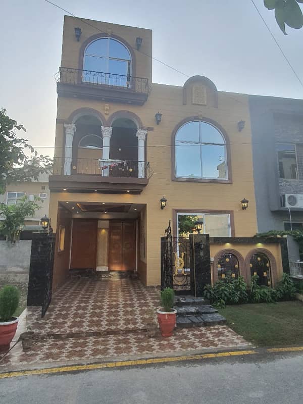 5 Marla Brand New Luxury House Available For Rent In Tulip Extension Block Park View City Lahore 0