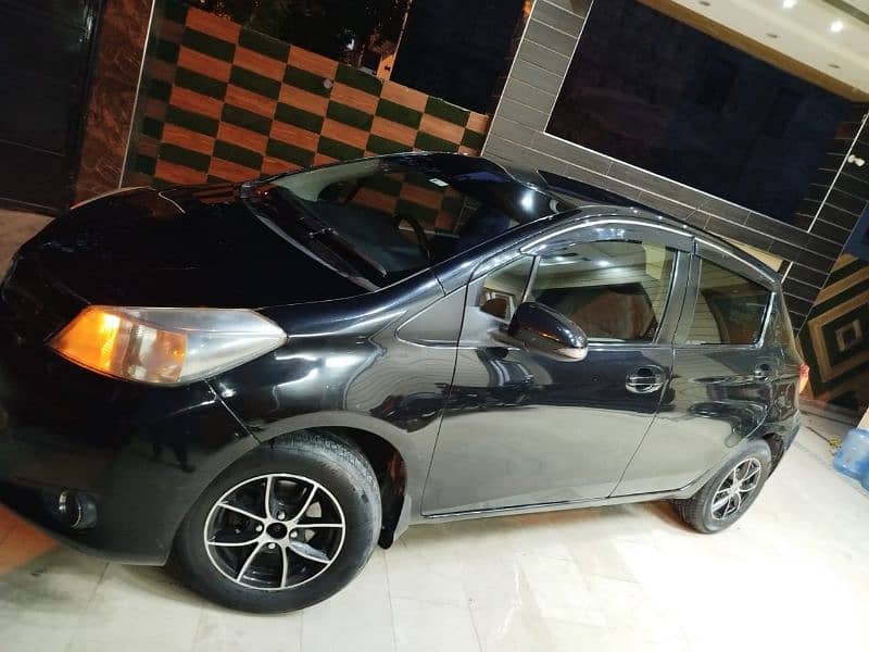 Toyota Vitz 2011 2