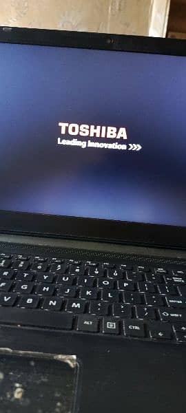 Toshiba tecra CD50 laptop 6