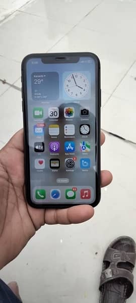 iphone 11 128gb black colour PTA aproved 1