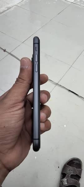 iphone 11 128gb black colour PTA aproved 2