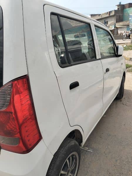 Suzuki Wagon R 2018 5