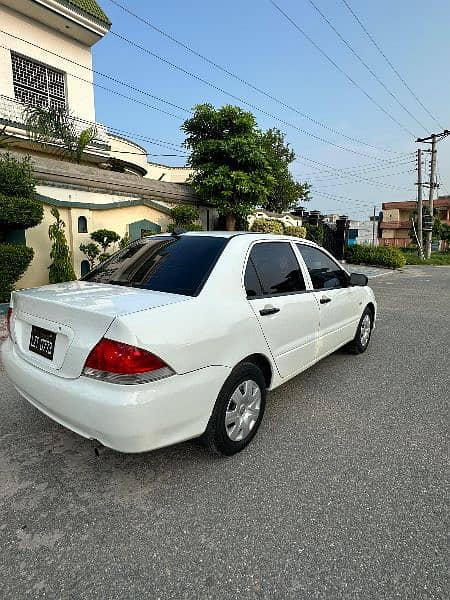 Mitsubishi Lancer 2004 4